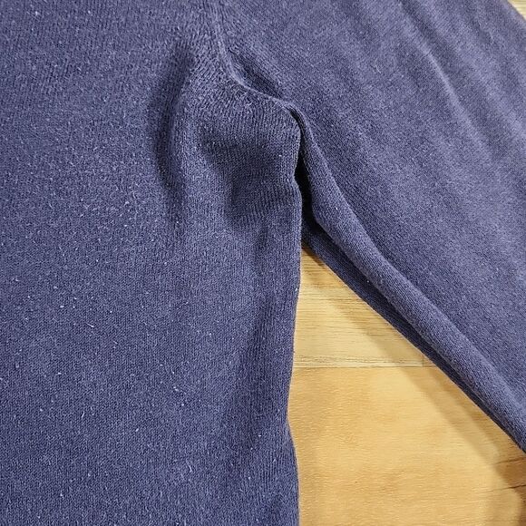🐞Gap Blue Superfine Lightweight Vneck Sweater Medium - Picture 10 of 11